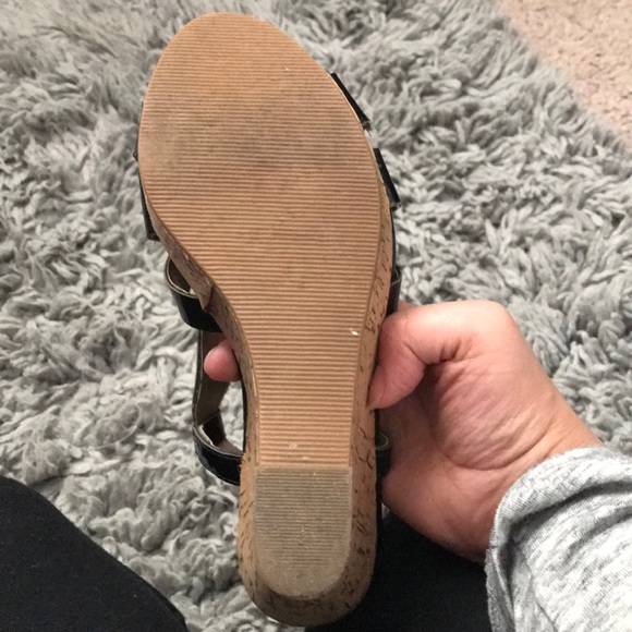 Guess sandals - Picture 3 of 4